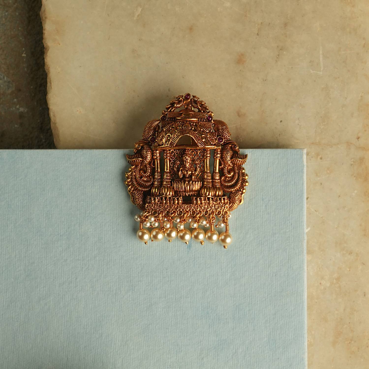 Hiranmayi Nakshi Pendant