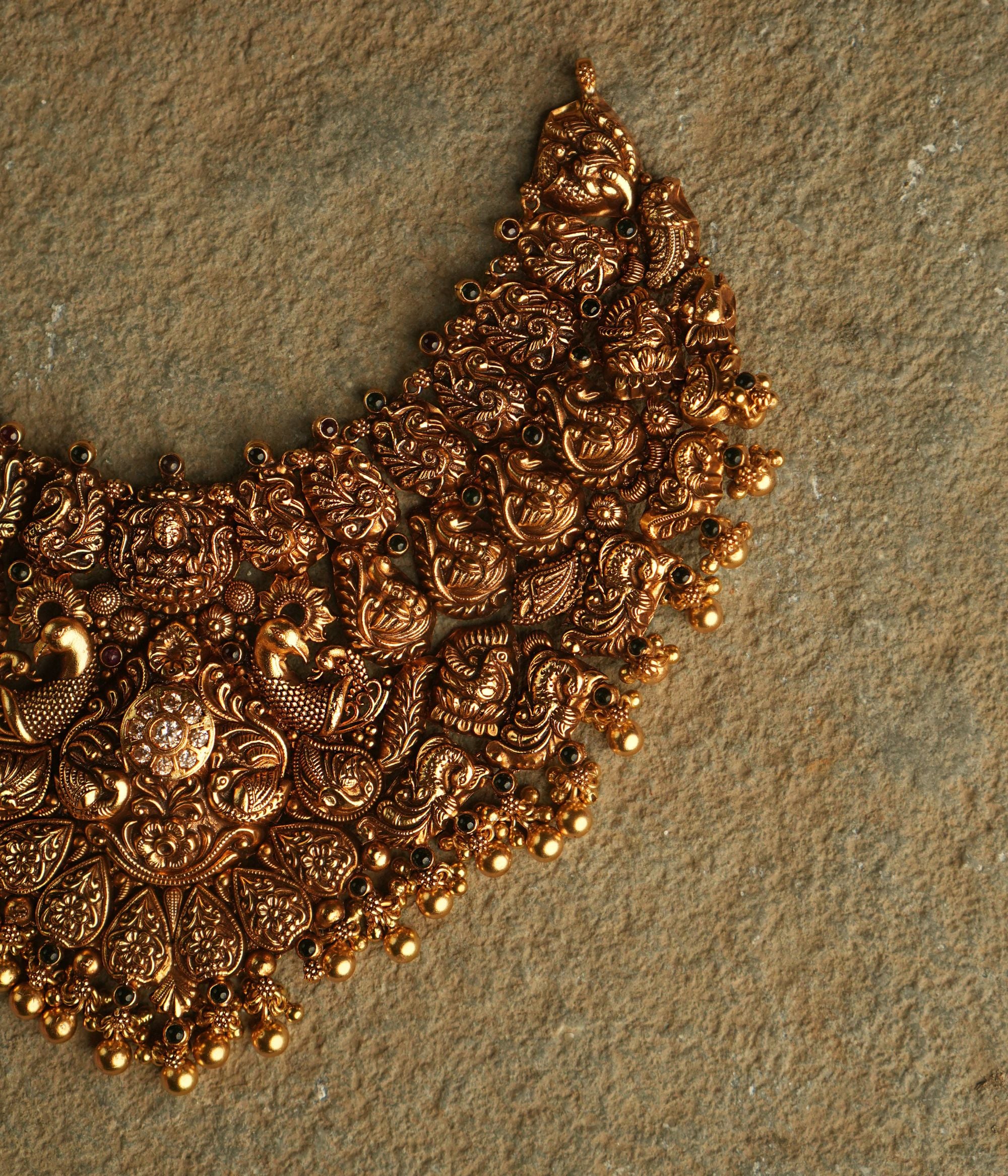 Himadri Necklace