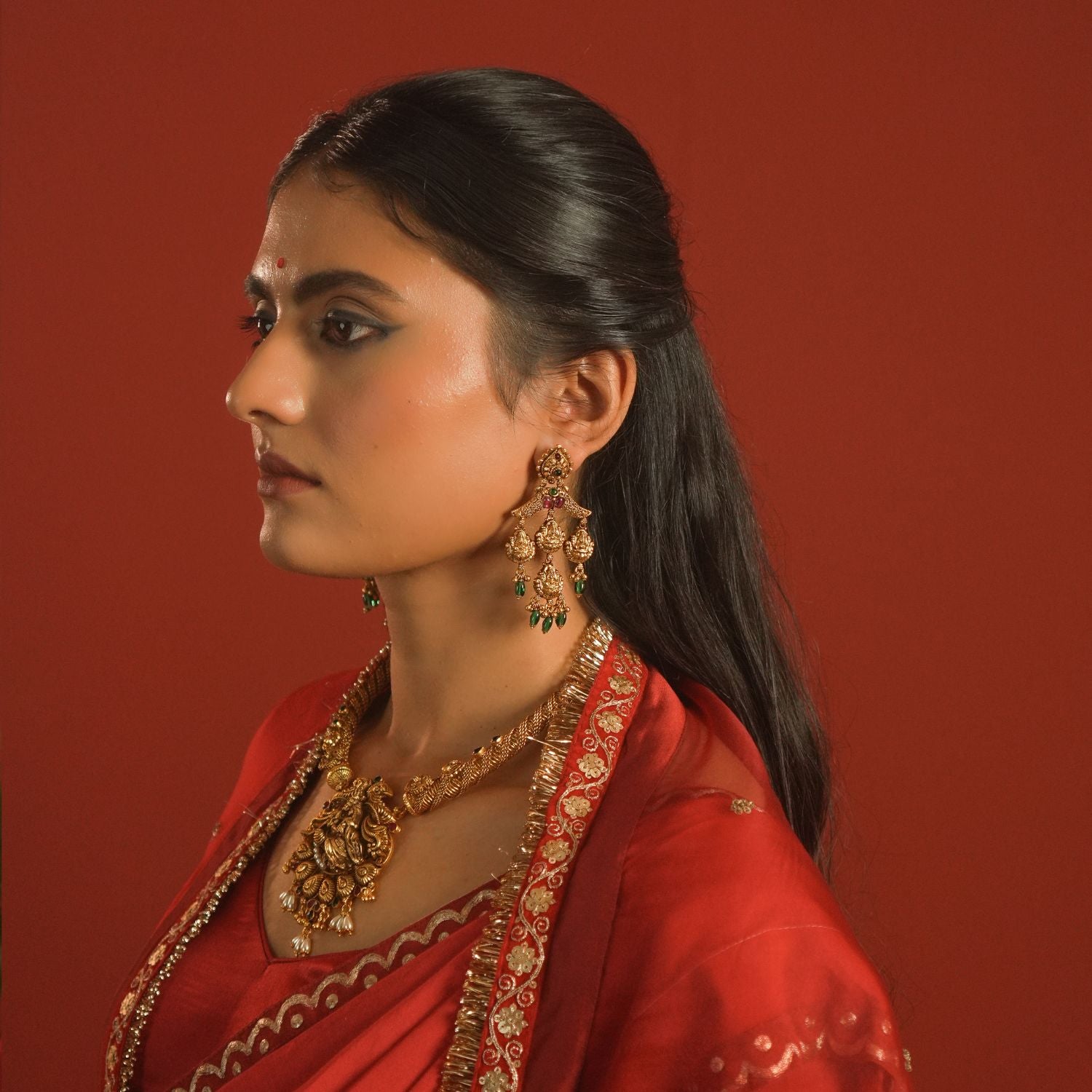 Maahi Nakas Earrings