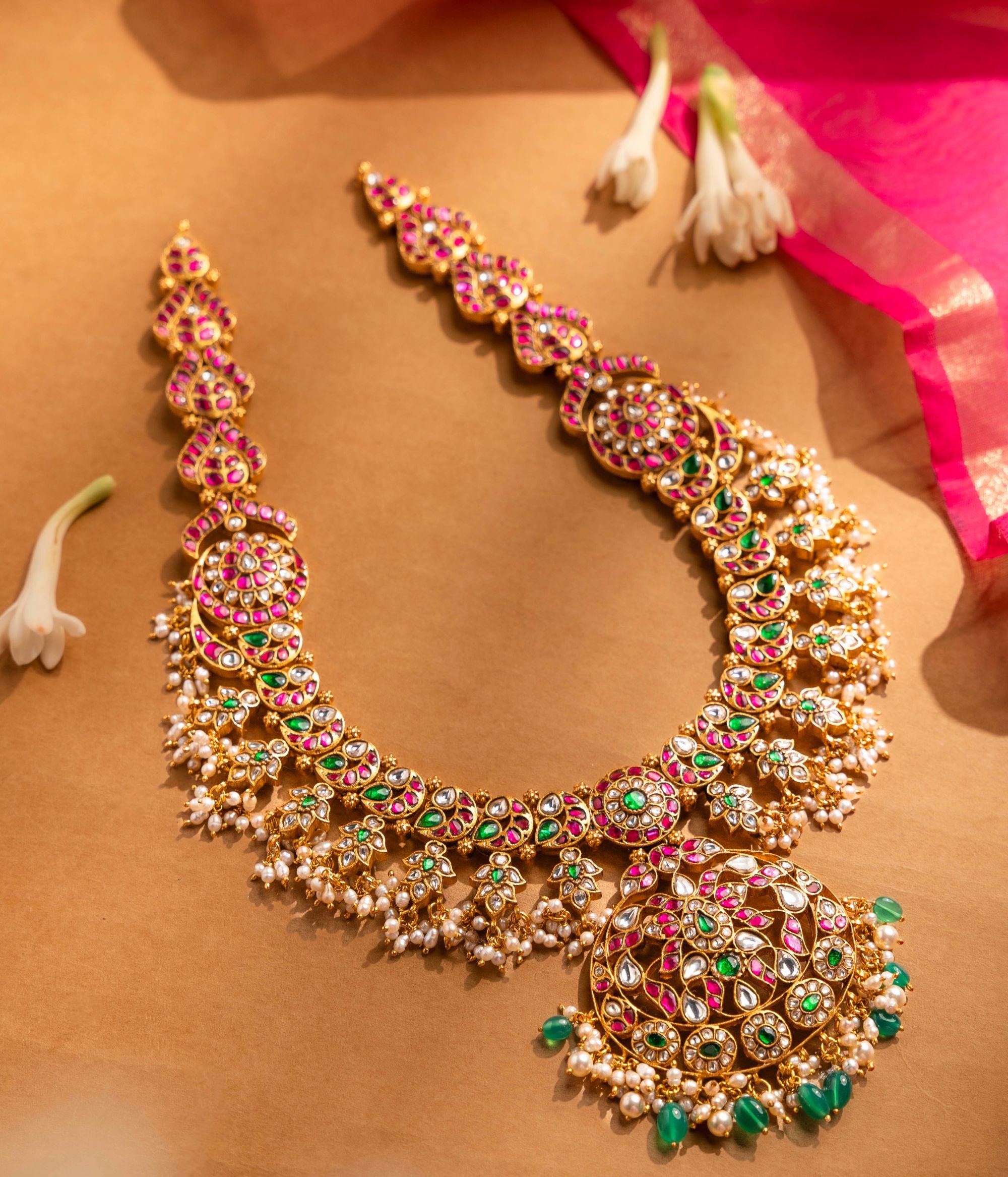 Exquisite-silver-jewellery-necklace-Chennai.jpg