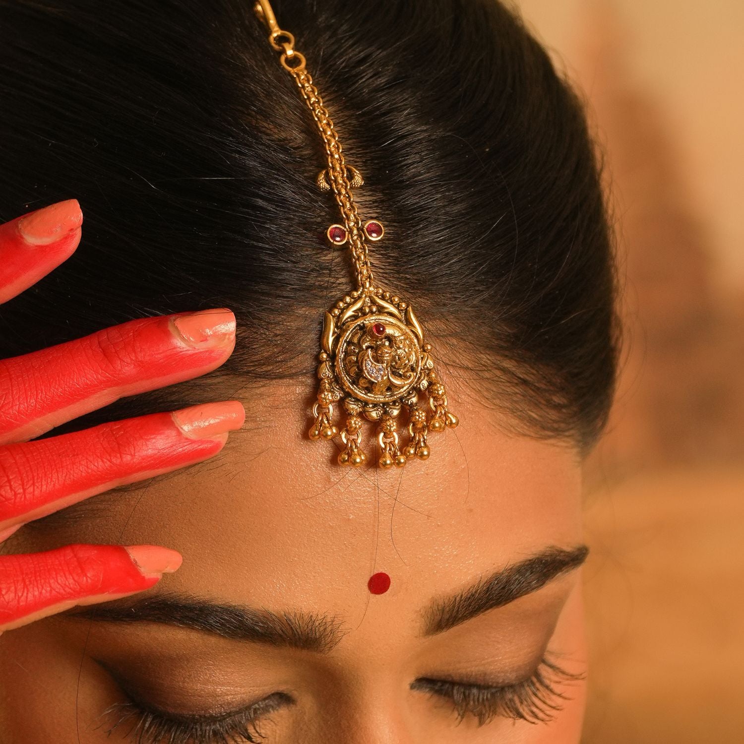 Traditional-silver-jewellery-tikka-Chennai.jpg