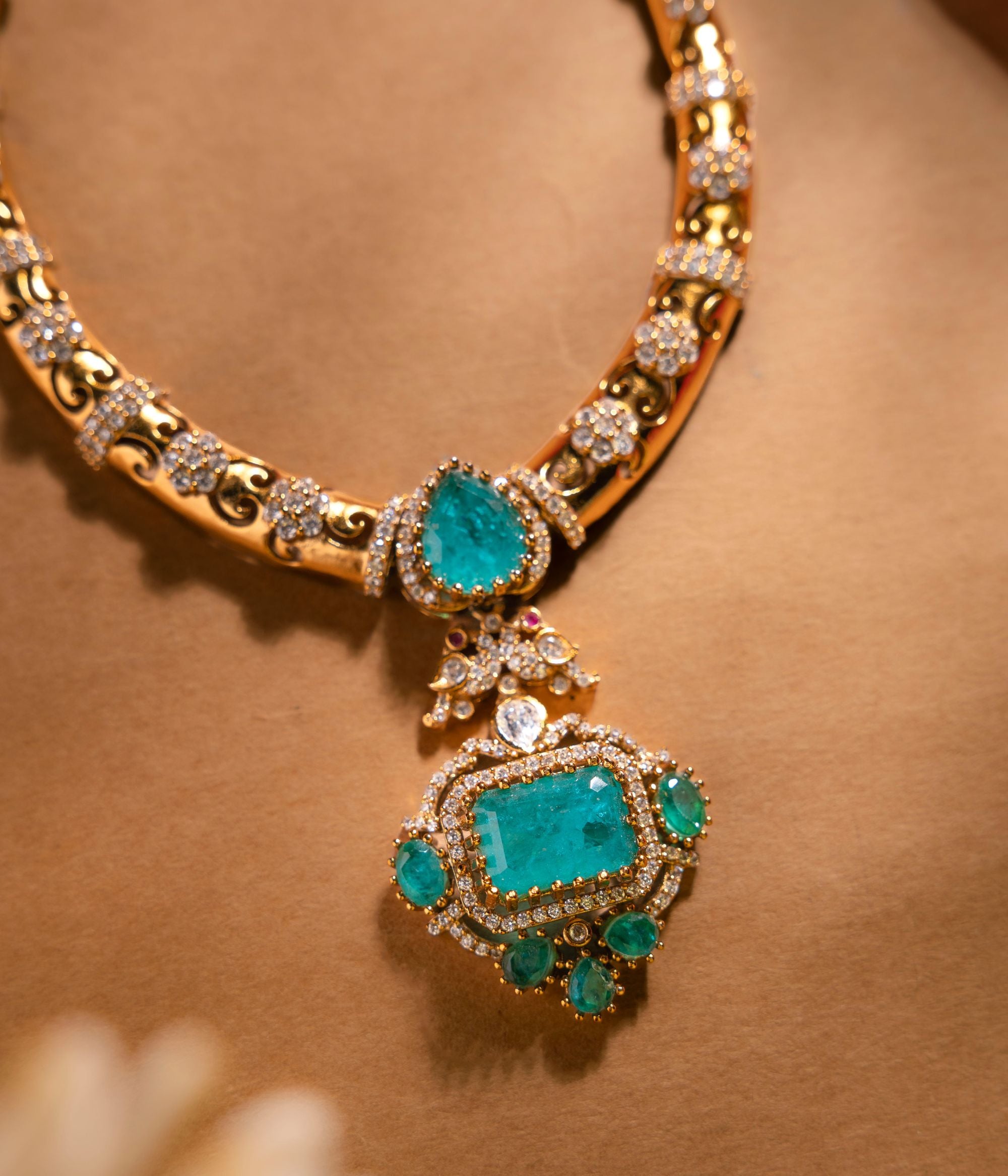 Handcrafted-silver-jewellery-necklace-Chennai.jpg