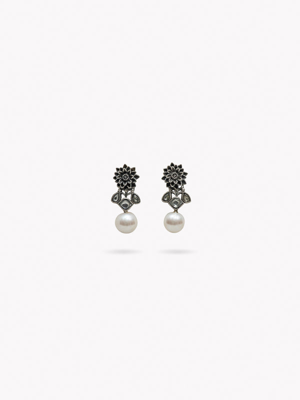 Tassu Oxidised Pearl Earrings