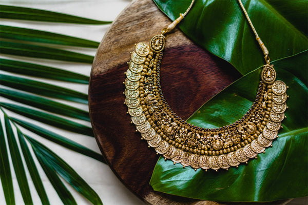 CHANTS Necklace